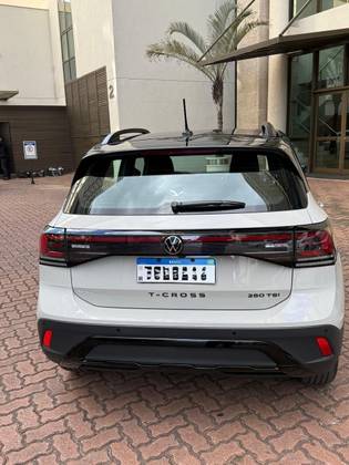 VOLKSWAGEN T-CROSS 1.4 250 TSI TOTAL FLEX HIGHLINE AUTOMÁTICO